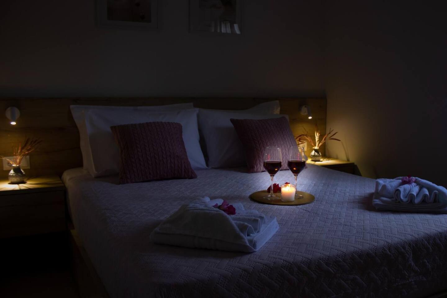 Maistro Suites With Pool, Matala 外观 照片
