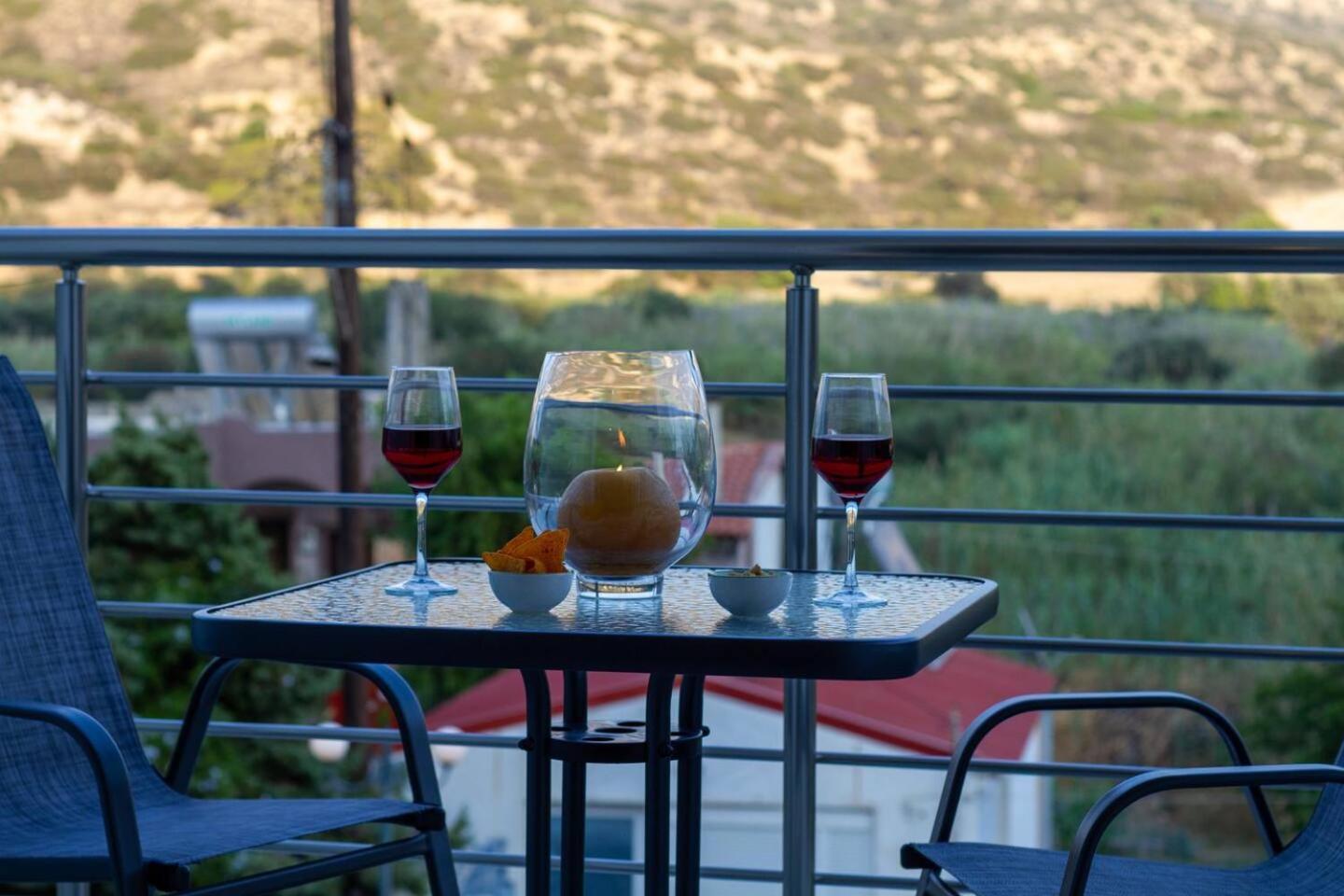 Maistro Suites With Pool, Matala 外观 照片