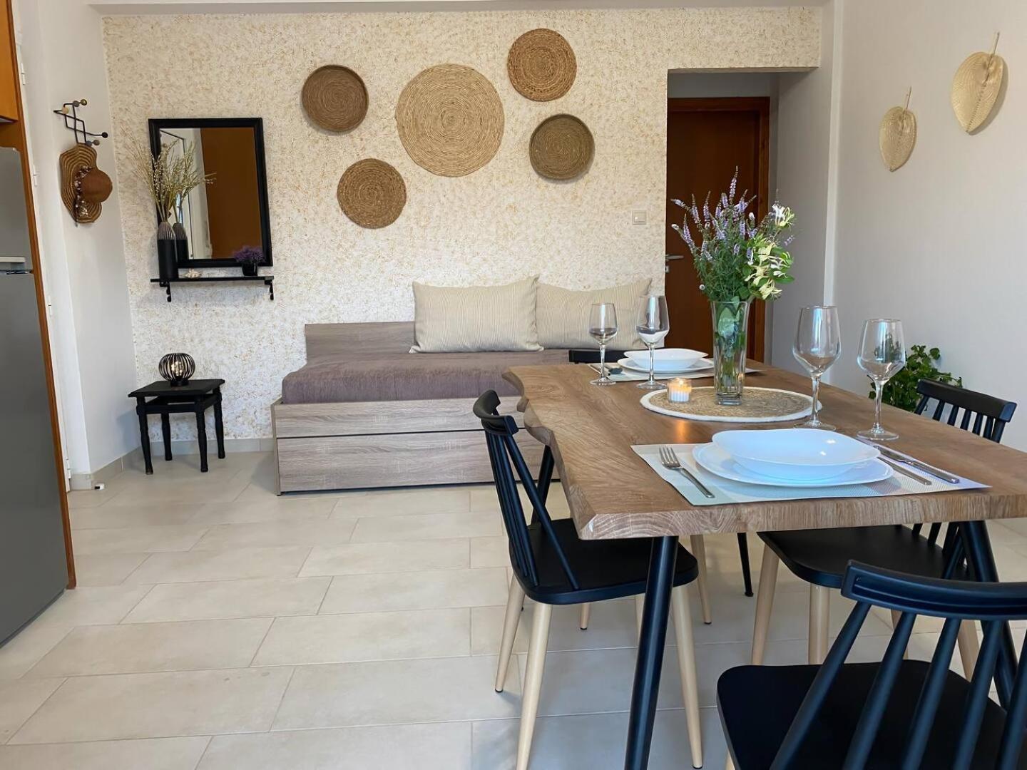 Maistro Suites With Pool, Matala 外观 照片